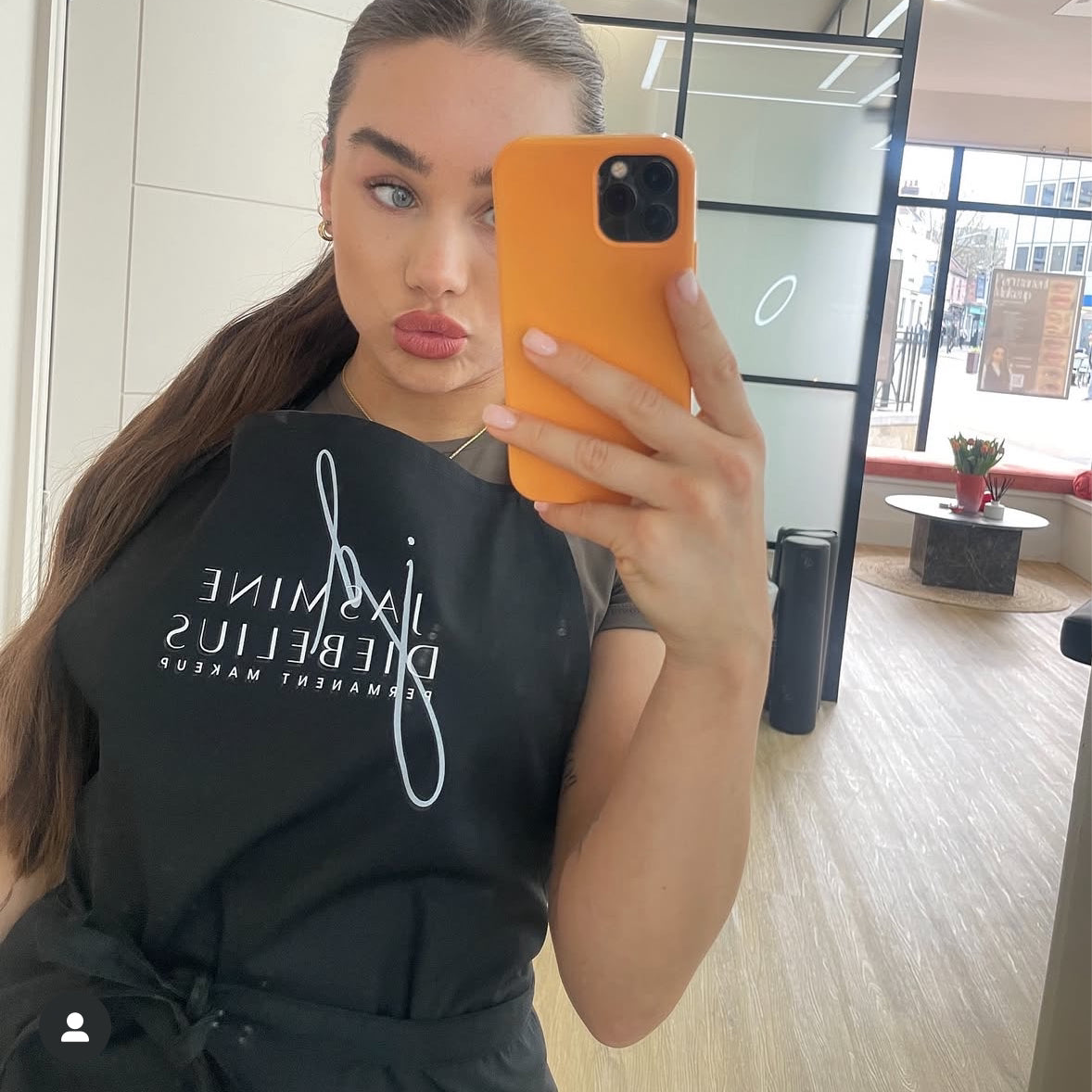 Skräddarsydda skönhetsförkläden